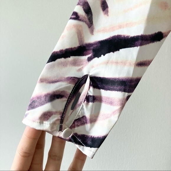 Kendall & Kylie shirred neck keyhole dress 16 - Picture 5 of 7